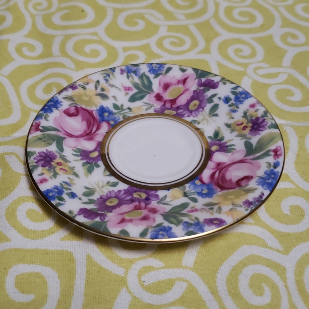 Vintage porcelain Garden Caprice tea saucer
